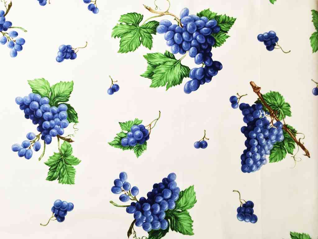 Tessuto Fantasia Grappoli d'Uva Variante Blu | Prodotto nel Monferrato | 100% Puro Cotone | In vendita al metro a multipli 1 Metro x 1,80 Metro Altezza
