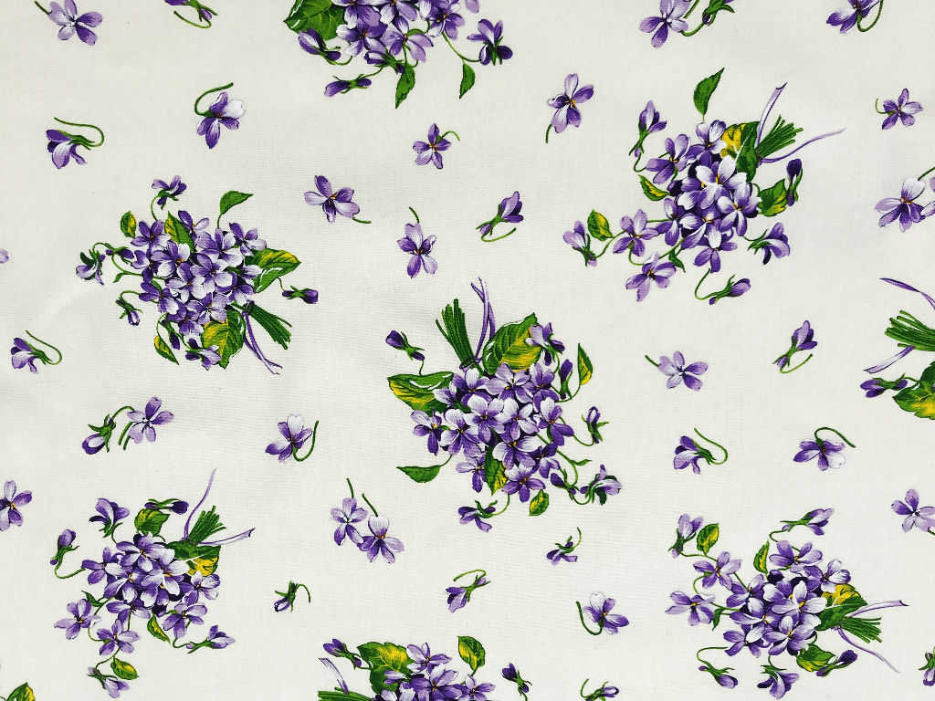 Tessuto Fantasia Violette | Prodotto nel Monferrato | 100% Puro Cotone | In vendita al metro a multipli 1 Metro x 1,80 Metro Altezza