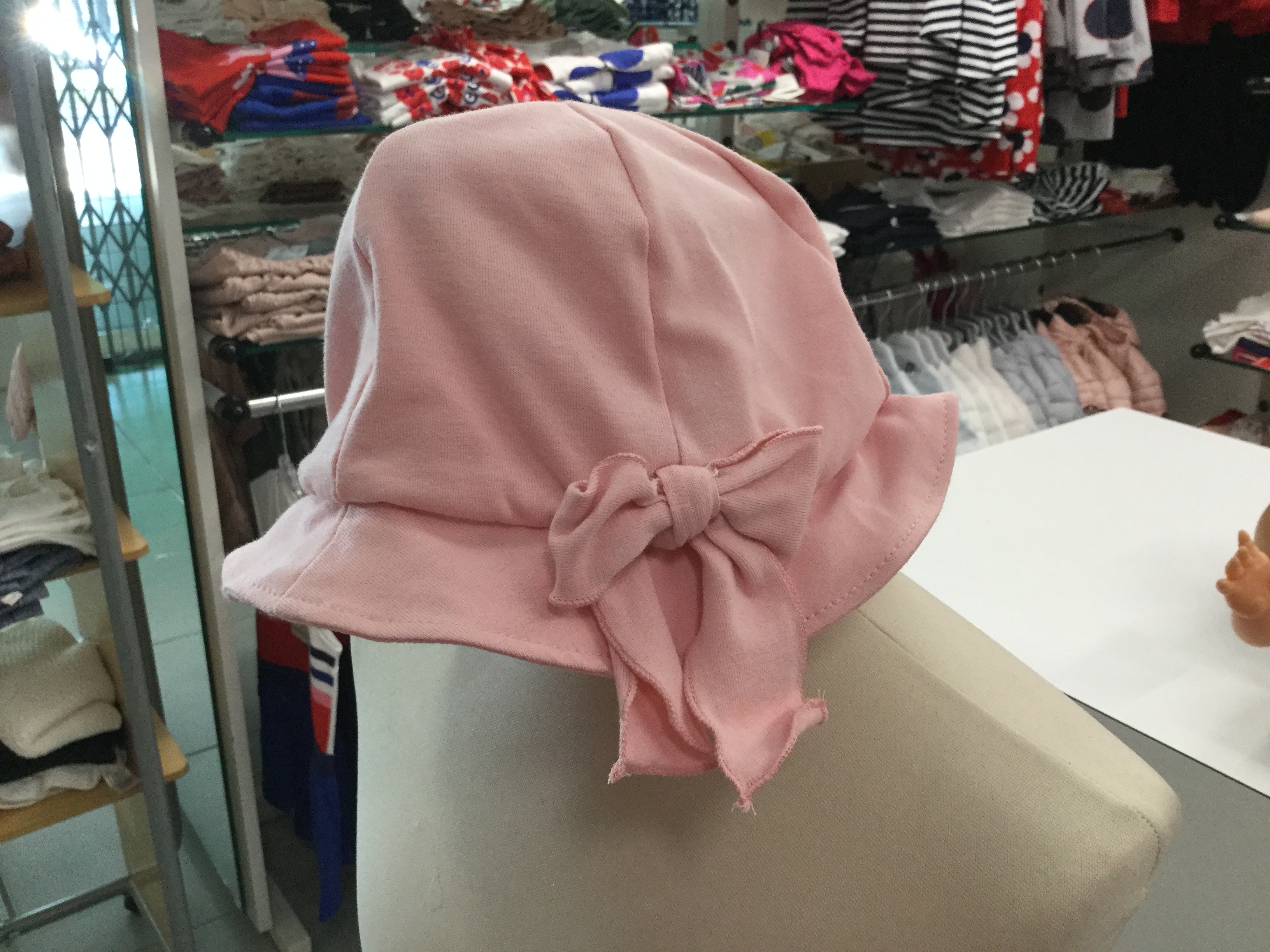 Cappello jersey rosa con fiocco